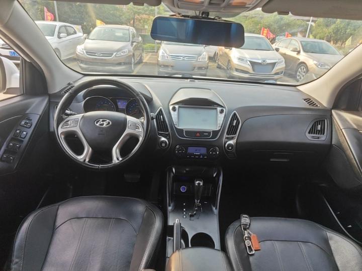 ix35 2015 2.0L AT RWD Smart China V photo 5