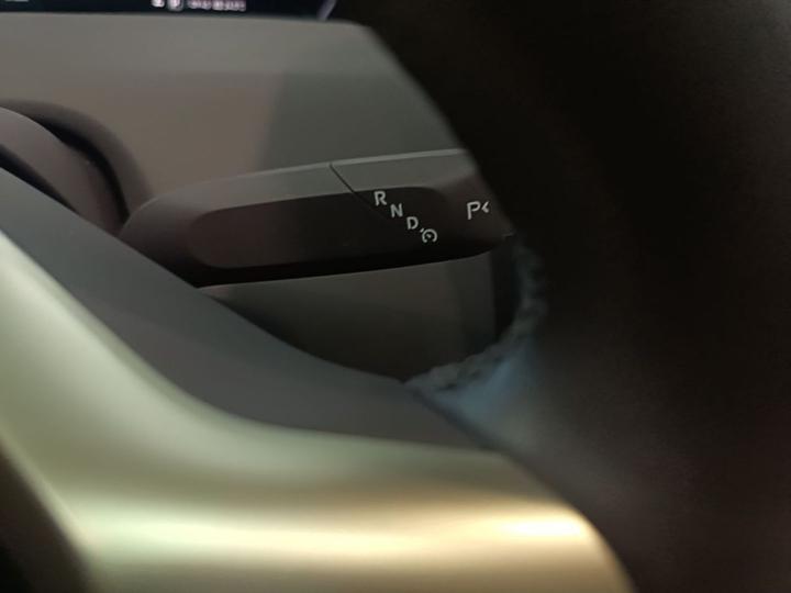 12 2025 Facelift Ultra EV AWD photo 5