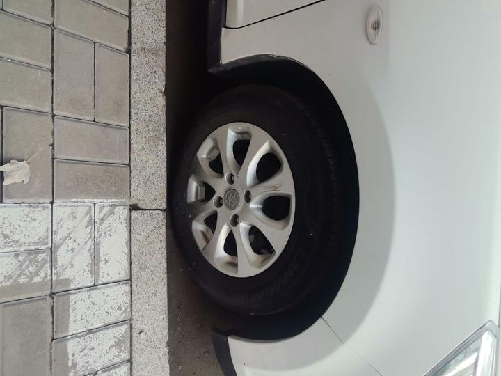 R50 2015 1.6L MT Luxury photo 8