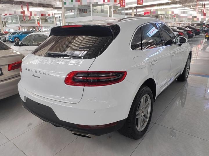 2016 Macan 2.0T photo 4