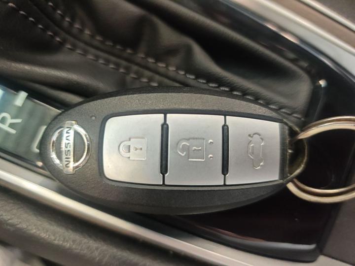 Teana 2021 2.0L XL Comfort photo 8