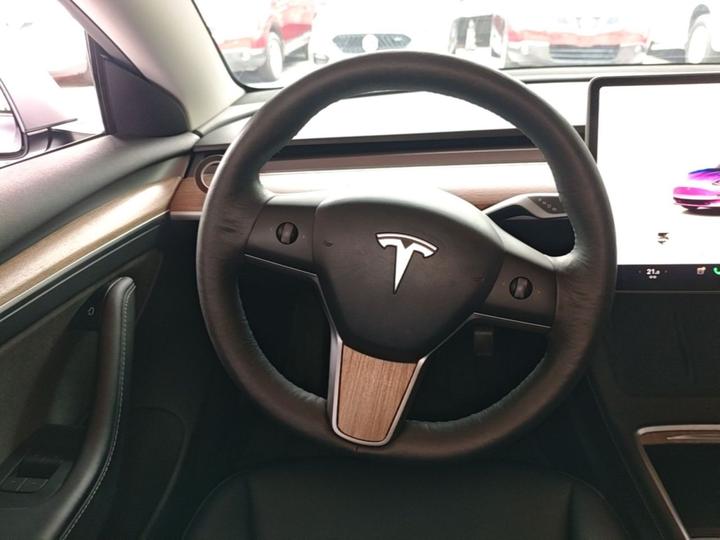 Model 3 2022 RWD photo 6