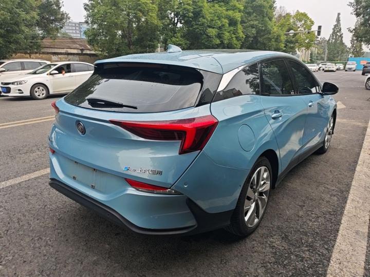 6 2020 PHEV photo 6