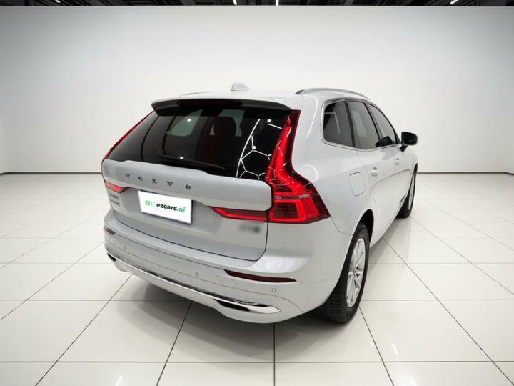 XC60 2022 B5 AWD Luxury photo 4