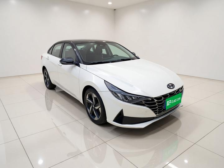 Elantra 2022 1.5L CVT LUX Premium photo 3