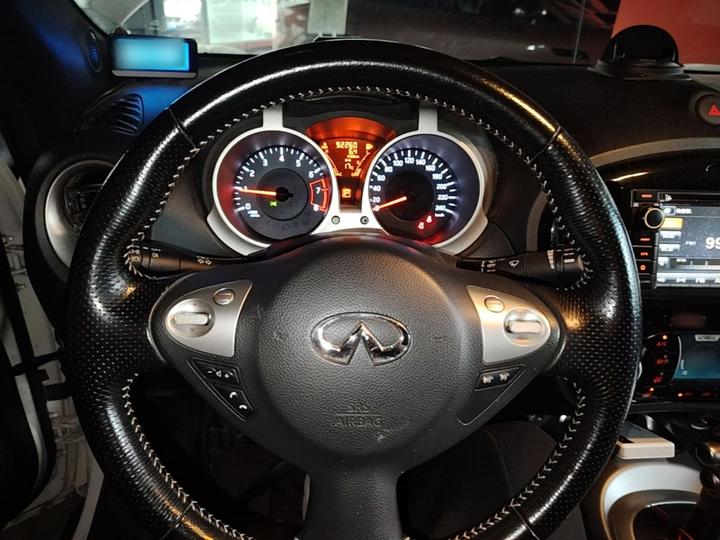 ESQ 2014 1.6L photo 3