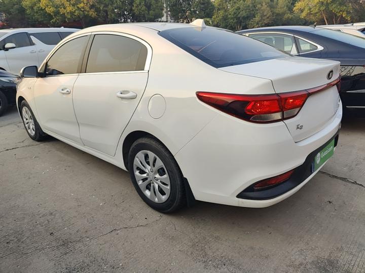 K2 2017 Sedan 1.4L AT GLS photo 4