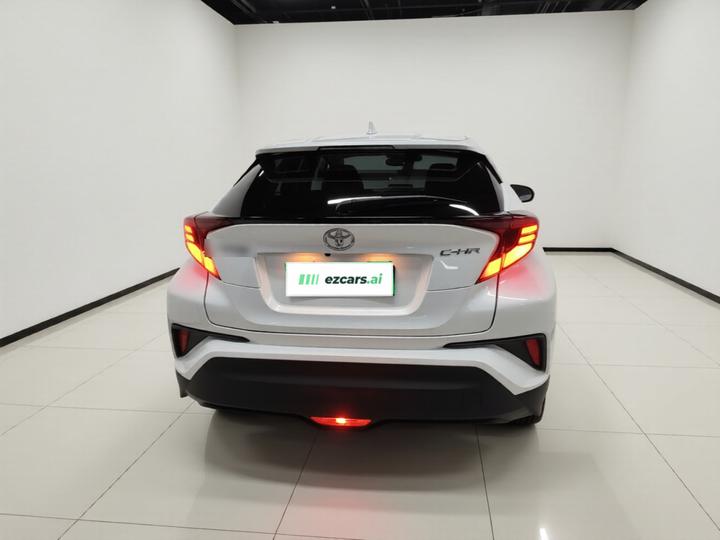 C-HR 2021 2.0L Luxury photo 3