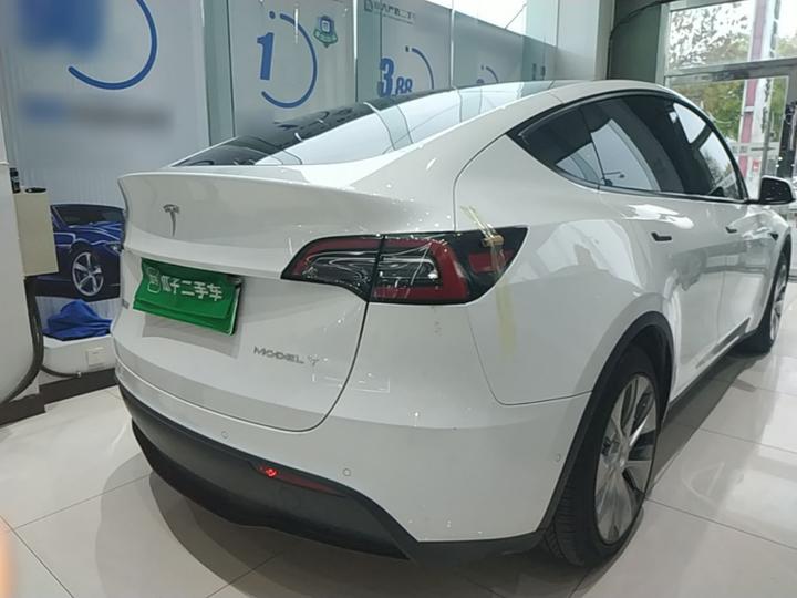 Model Y 2023 RWD photo 6
