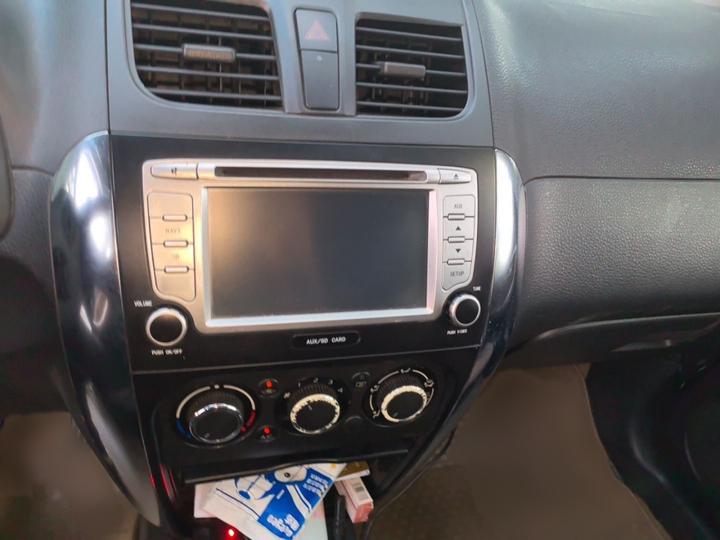 SX4 2013 1.6L AT Sport photo 5