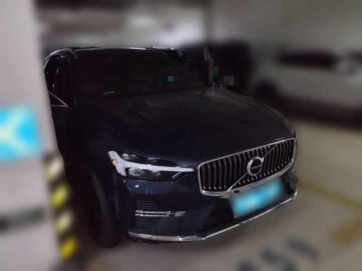 XC60 2023 B5 AWD Luxury photo 3