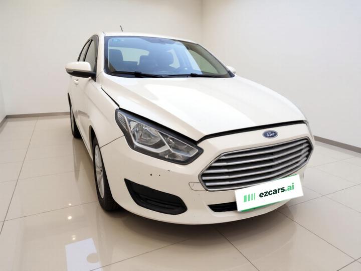 Escort 2017 Facelift 1.5L MT Comfort photo 3