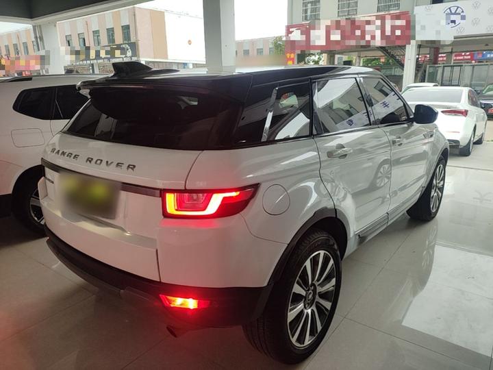 Range Rover Evoque 2017 2.0T photo 4