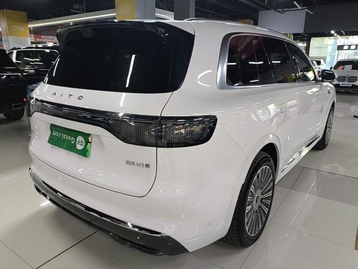 HIMA AITO M8 2025 EV Max+ 6-Seater Long Range 192-Line LiDAR photo 4