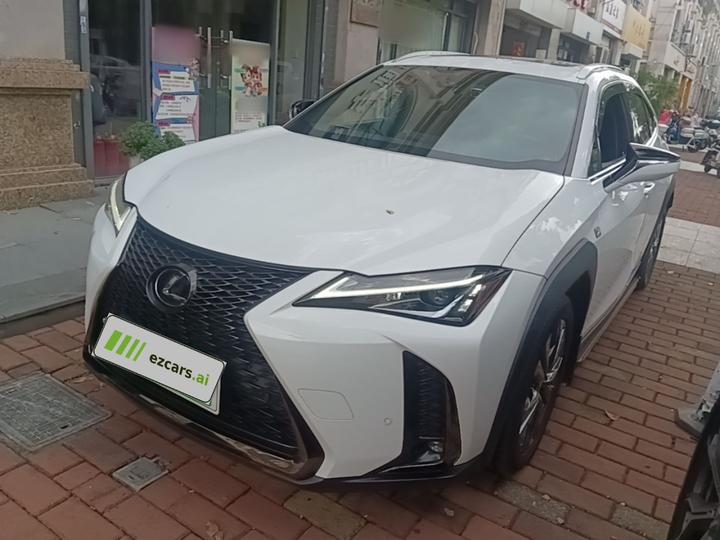 UX 2020 260h F SPORT