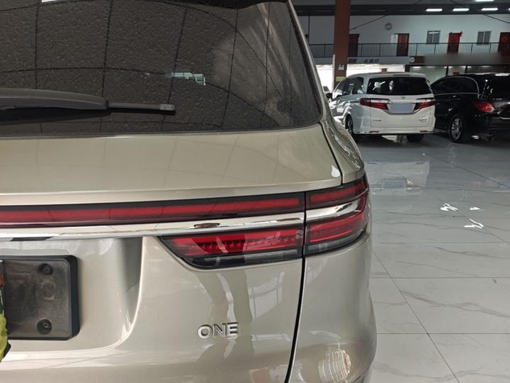 Li Auto ONE 2021 EREV 6-Seater photo 7