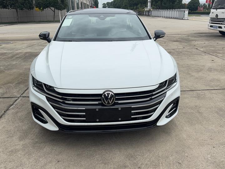 FAW-Volkswagen CC 2026 3000 380TSI photo 2