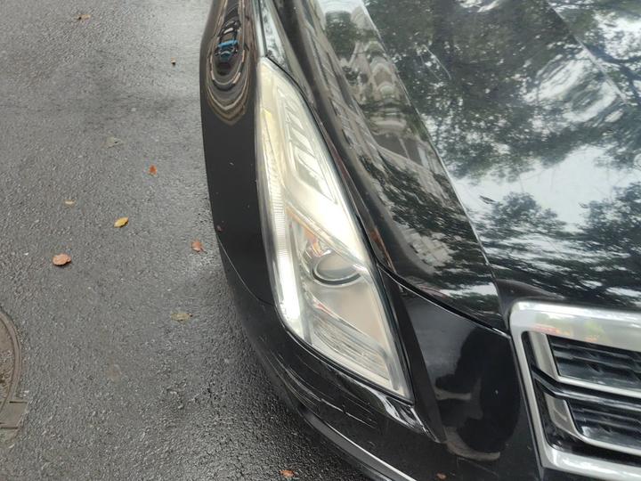XTS 2016 28T Tech photo 7
