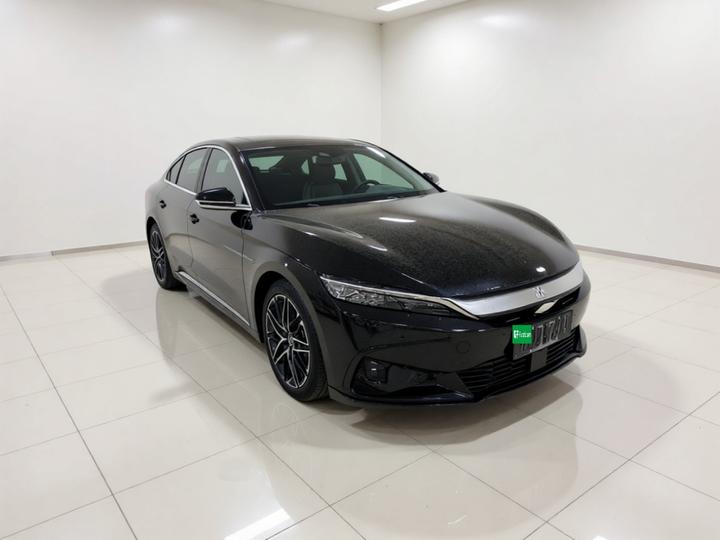 Han 2025 EV 605KM Premium photo 3