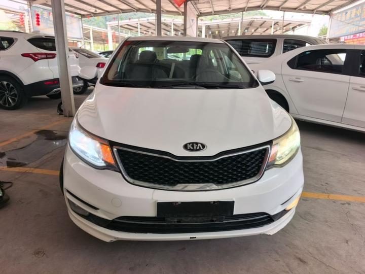 K2 2015 Sedan 1.4L MT GLS photo 2
