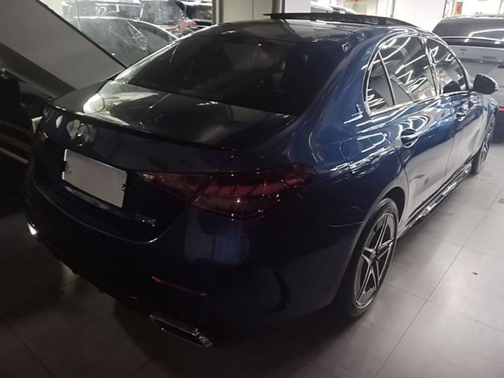 C-Class 2023 Facelift C 260 L Sport photo 4