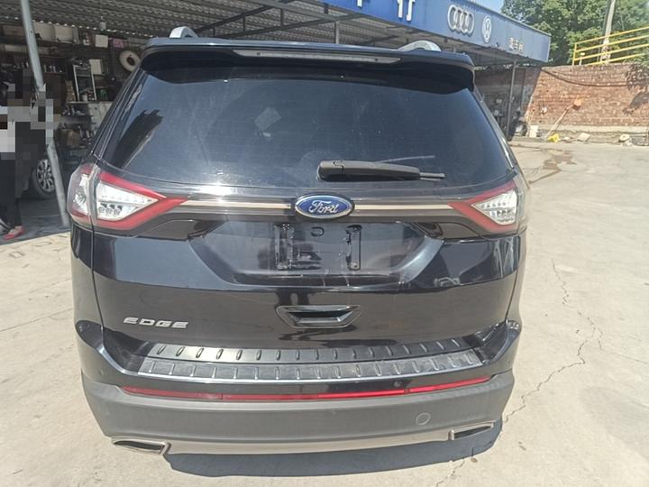Edge 2016 EcoBoost 245 RWD 5-Seater photo 5