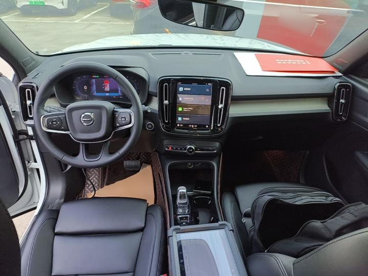 XC40 2023 B3 Luxury photo 5