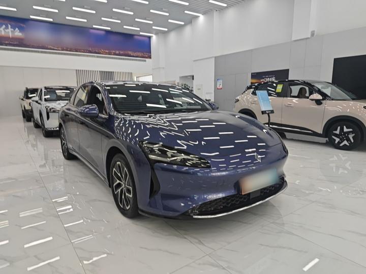 2025 EV 600km Luxury photo 4