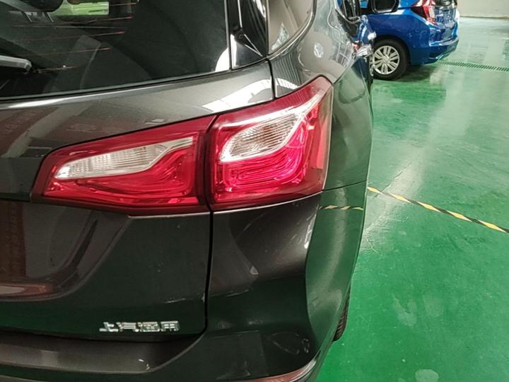 2018 535T AT photo 7