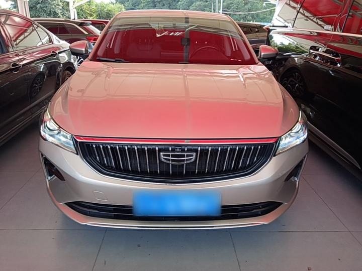 Emgrand 2022 4 1.5L CVT Premium photo 2
