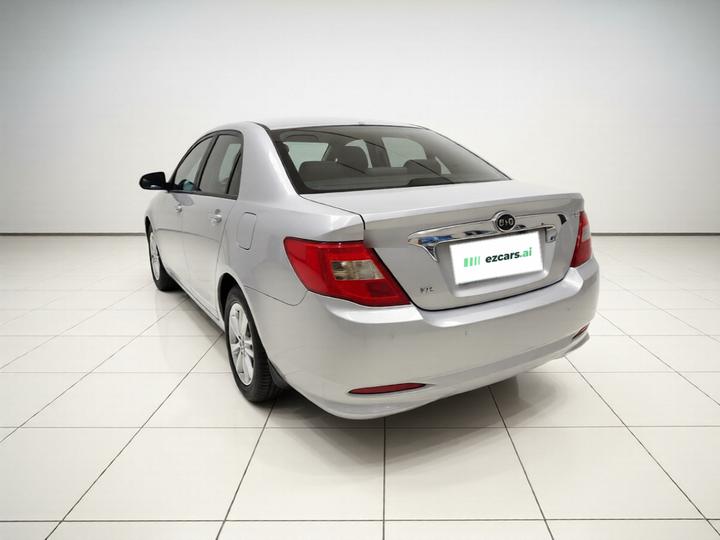F3 2015 1.5L MT Luxury photo 4
