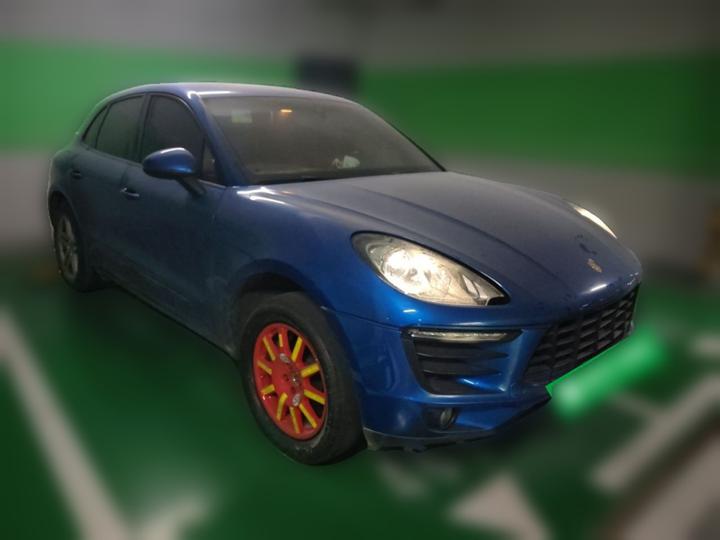 2017 Macan 2.0T photo 3
