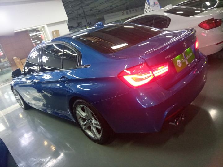 3 Series 2018 320Li Leading M Sport Package photo 3