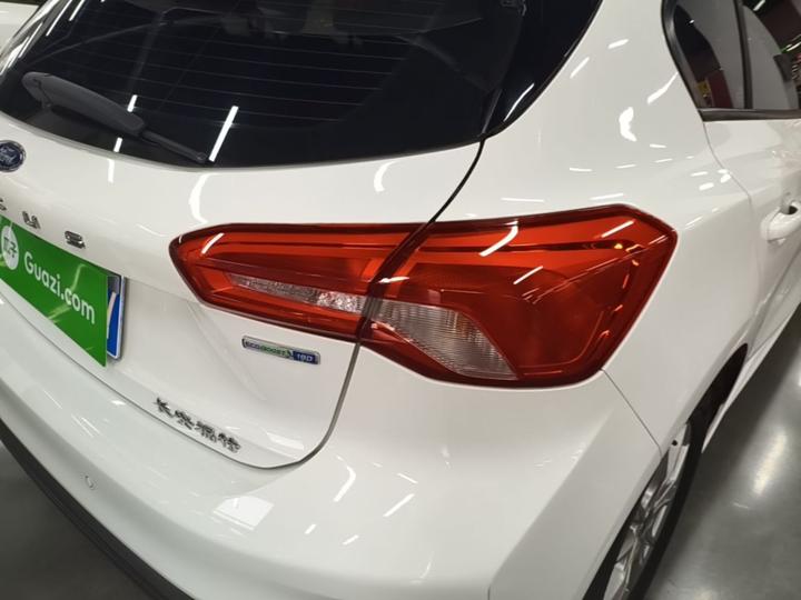 Focus 2021 Hatchback EcoBoost 180 AT photo 7