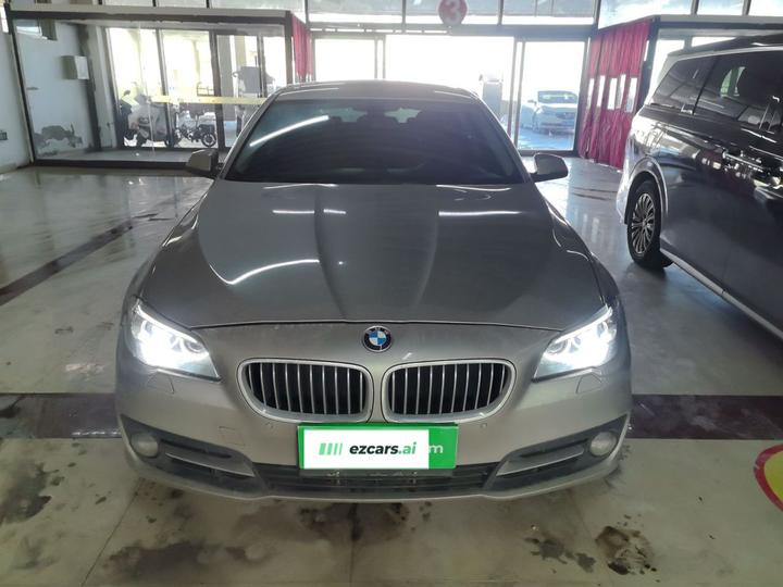 5 Series Imported 2015 520i photo 2
