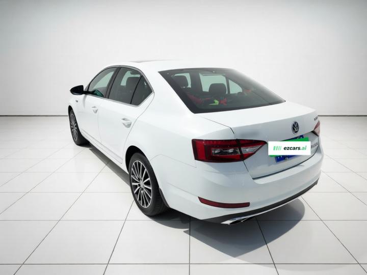 Octavia 2019 1.5L AT Luxury photo 4