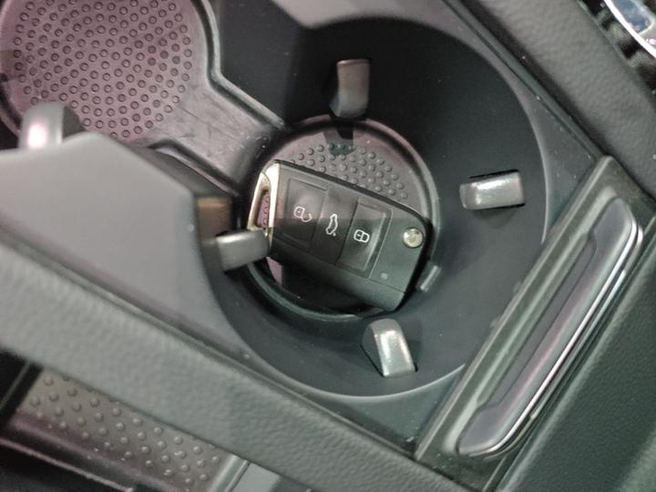 Magotan 2025 330TSI DSG Luxury photo 8