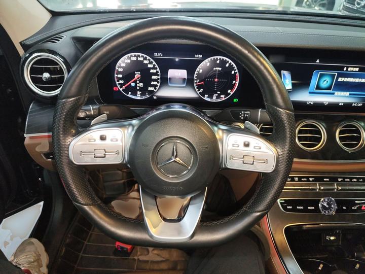 E-Class 2019 Facelift E 300 L Sport Luxury photo 6