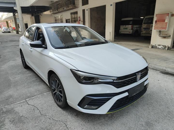 i5 2021 1.5L CVT Platinum photo 3