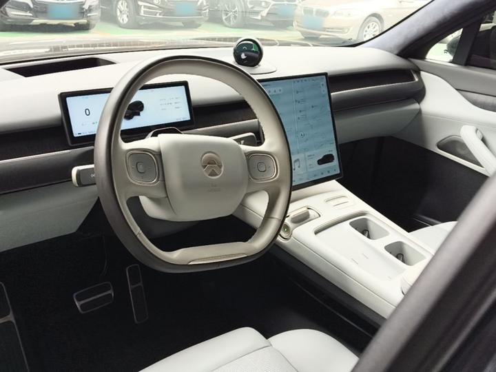 ES8 2023 75kWh Executive photo 5