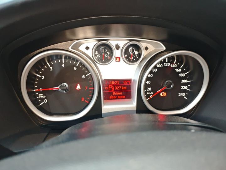 Focus 2013 Hatchback Classic 1.8L AT Anniversary Edition photo 8