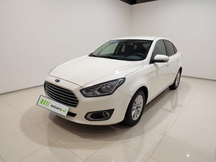 Escort 2015 1.5L MT Comfort