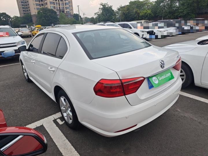 Lavida 2017 1.6L AT photo 4