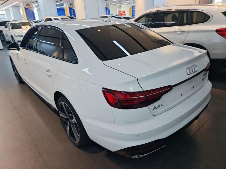 A4L 2024 40 TFSI Luxury Dynamic photo 4