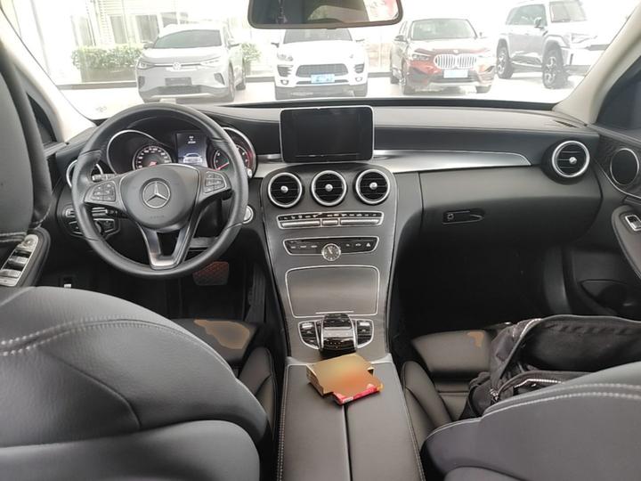 C-Class 2015 Facelift C 200 L Sport photo 5