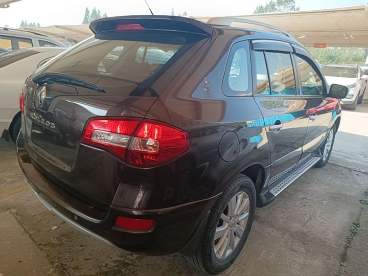 Imported 2015 2.0L RWD Standard photo 6