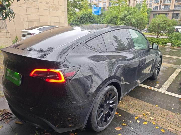 Model Y 2021 Standard Range RWD photo 6