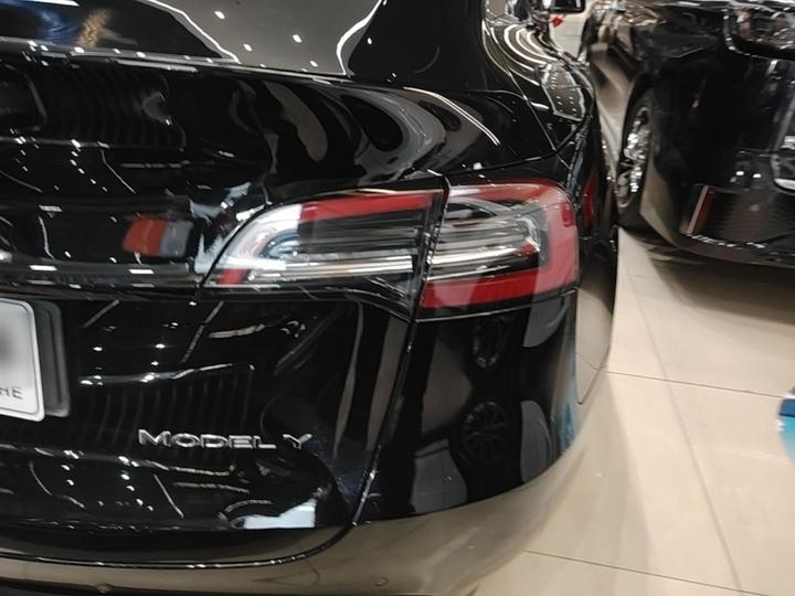 Model Y 2022 Facelift RWD photo 7