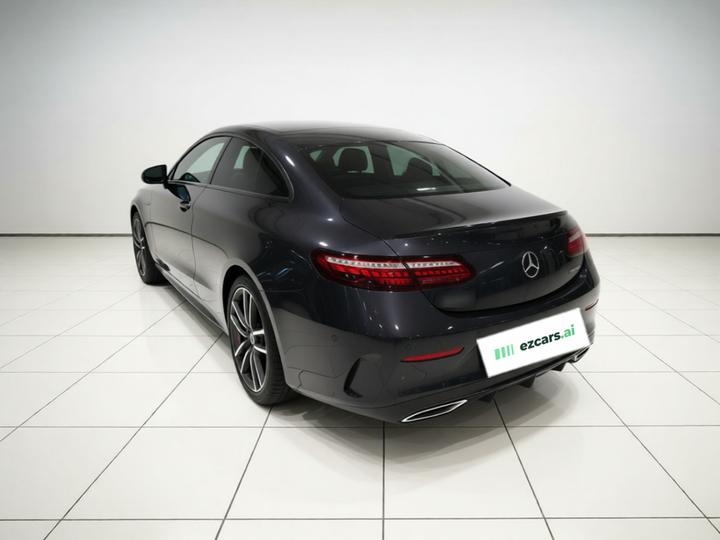 E-Class Imported 2023 E 260 Coupe photo 4