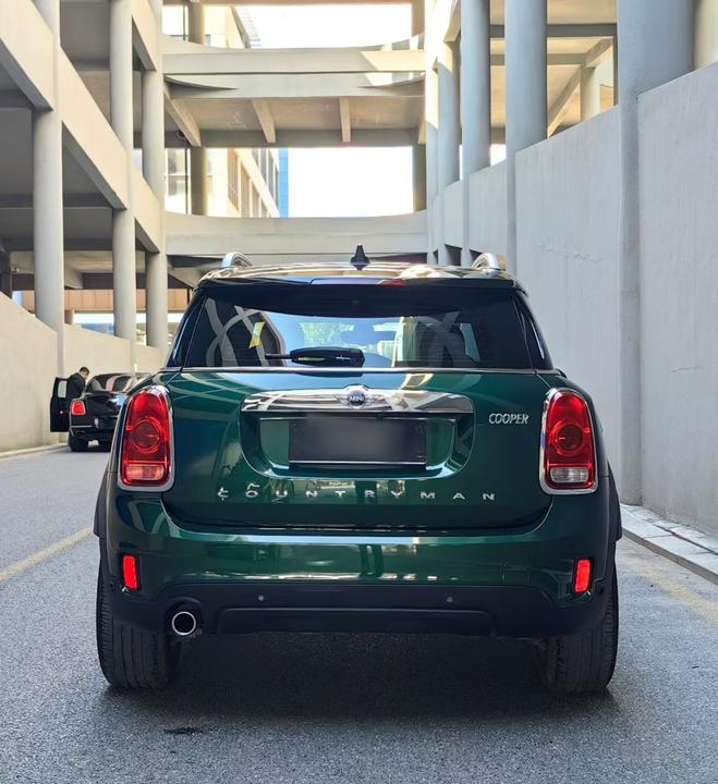 2017 1.5T COOPER ALL4 photo 5